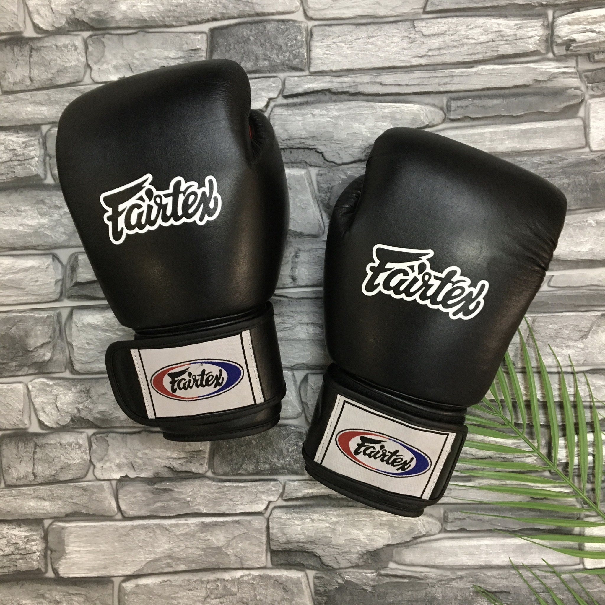 Боксерские перчатки Fairtex