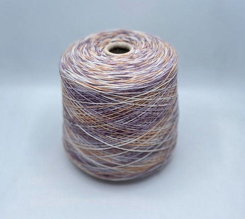 Filcom (пр.Италия), art-Rainbow 330м/100гр. 70%Меринос 30%Остальные волокна, цвет-Черничый пирог арт.32382