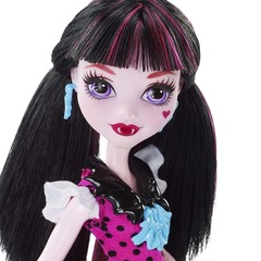 Дракулаура. Первый день в школе