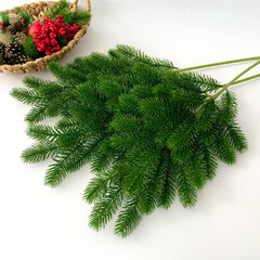 №3 Еловая ветка большая, 60 см, 27 лапок на ветке, набор 3 ветки.