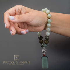 Буддийские чётки "Изобилие" с кисточкой.