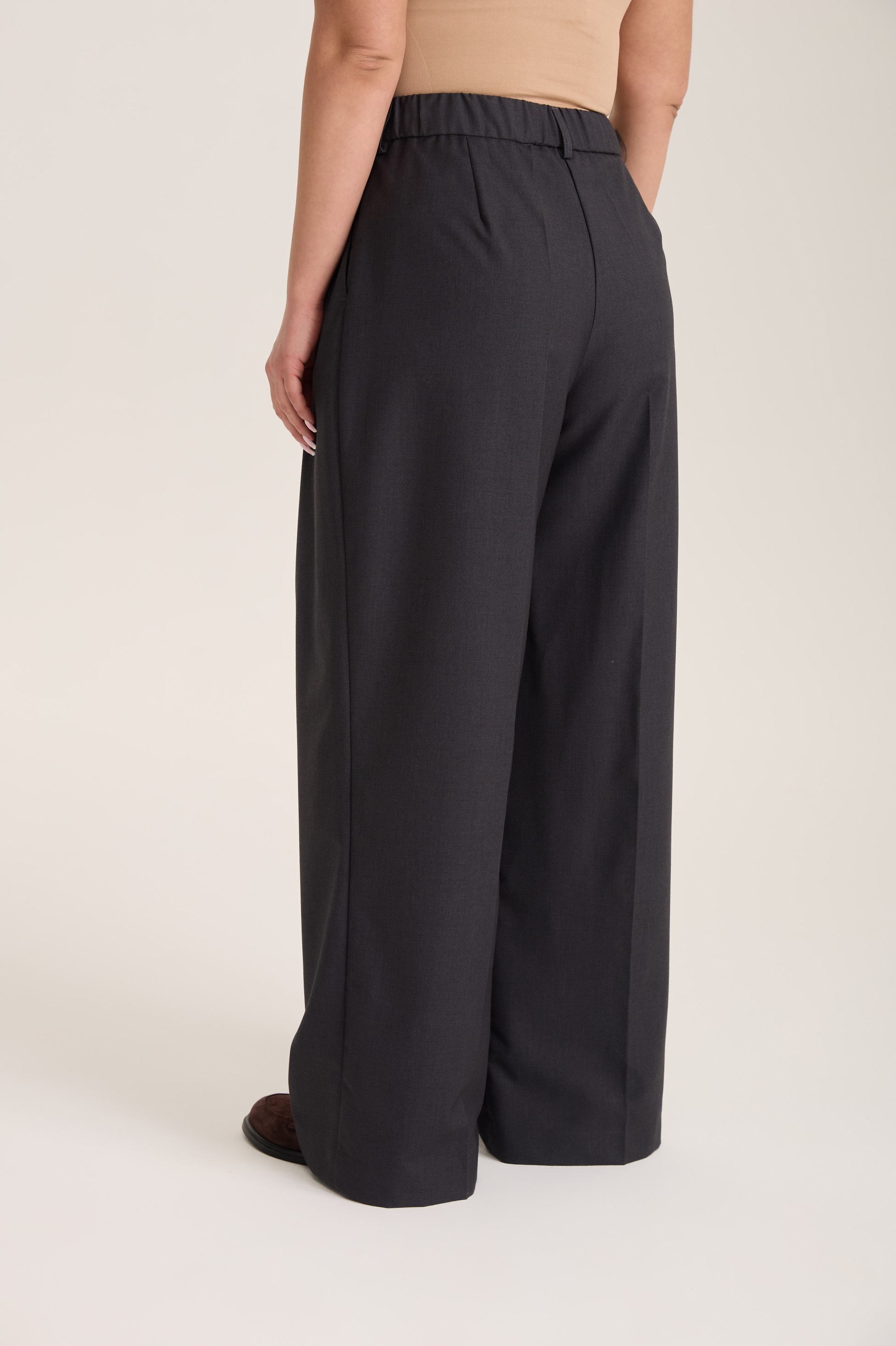 Брюки со стрелками, темно-серый