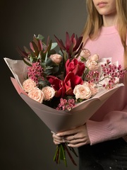 Сборный букет «Первые цветы»