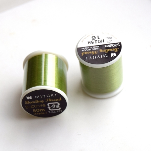 Apple green. Нитки для бисероплетения Miyuki.