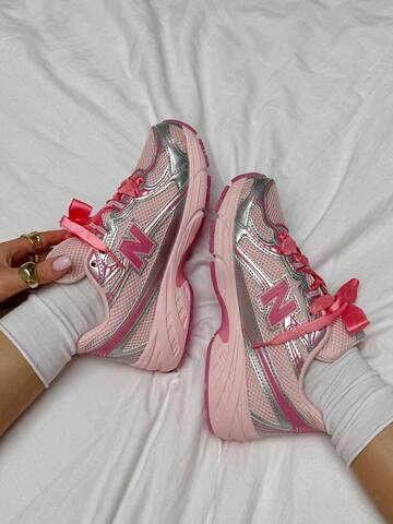 New Balance 740