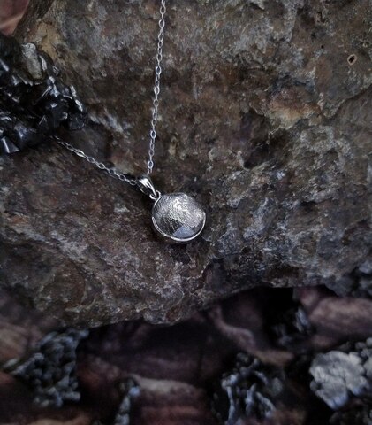 Кулон малый с метеоритом Муонионалуста