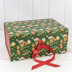 
          Коробка 39 х 28 х 17.8 см "Новый год" на магнитах Складная (Зеленый)