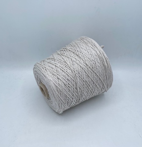 Linsieme (пр.Италия),art.Sirio, 150м/100гр,9% Кашемир, 18% Полиамид, 38% Меринос, 28%Вискоза, 7%Люрекс цвет-Светло-серый+люрекс.арт.32089