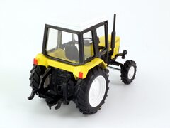 Tractor MTZ-82 Belarus metal 1:43 Agat Mossar Tantal