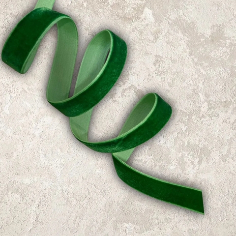 лента бархатная 1,5см зеленый 60 (1метр)