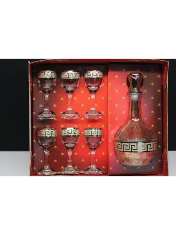 Набор рюмок для водки и графин