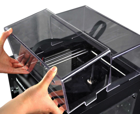 3D-принтер Wanhao Duplicator 6 Plus в пластиковом корпусе