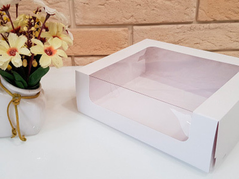 Коробка для десертов 19х16х6 см с окном белая