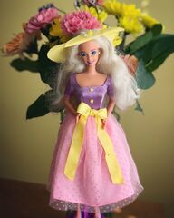 Кукла Барби Коллекционная Spring Blossom Barbie Avon 1996