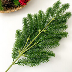 №3 Еловая ветка большая, 60 см, 27 лапок на ветке, набор 3 ветки.