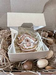 Домик белый с золотом. Подвеска FG-164