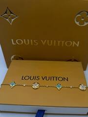 braslet-lv-kollekciya-blossom-4-motiva-s-malahitom-rose-vgold