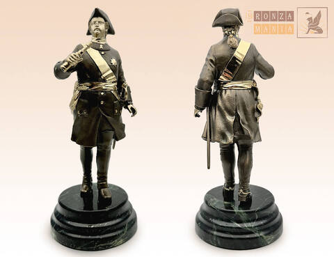 статуэтка Петр 1 с подзорной трубой