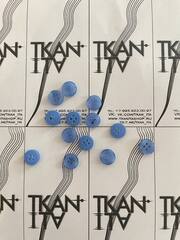 Пуговица пластиковая четырехпрокольная (Пластик, 12, Голубой туман)