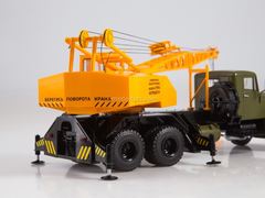 KRAZ-257 Truck crane KS-4561 khaki-yellow 1:43 Start Scale Models (SSM)