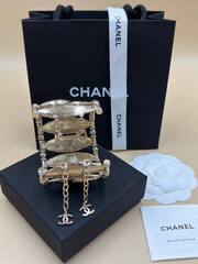 braslet-manzheta-shirokij-s-dvumya-zastezhkami-chanel-cvet-shampan