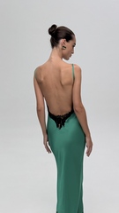 Платье коктейльное с кружевом