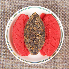 Ароматный листовой Юньнаньский красный чай , 100 гр