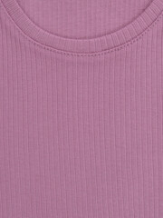 пижама  для девочки  К 1649-1/темная орхидея,поле с ромашками