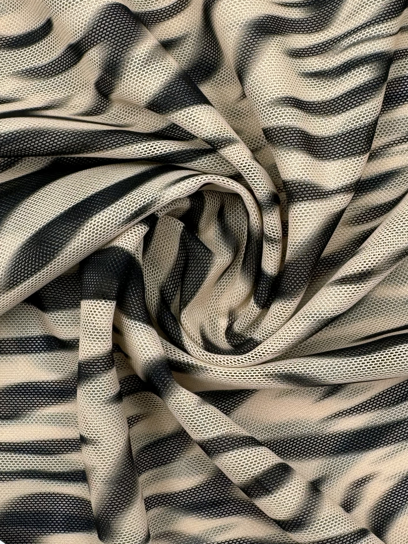 Сетка эластичная с тигровым принтом метражом (Турция)