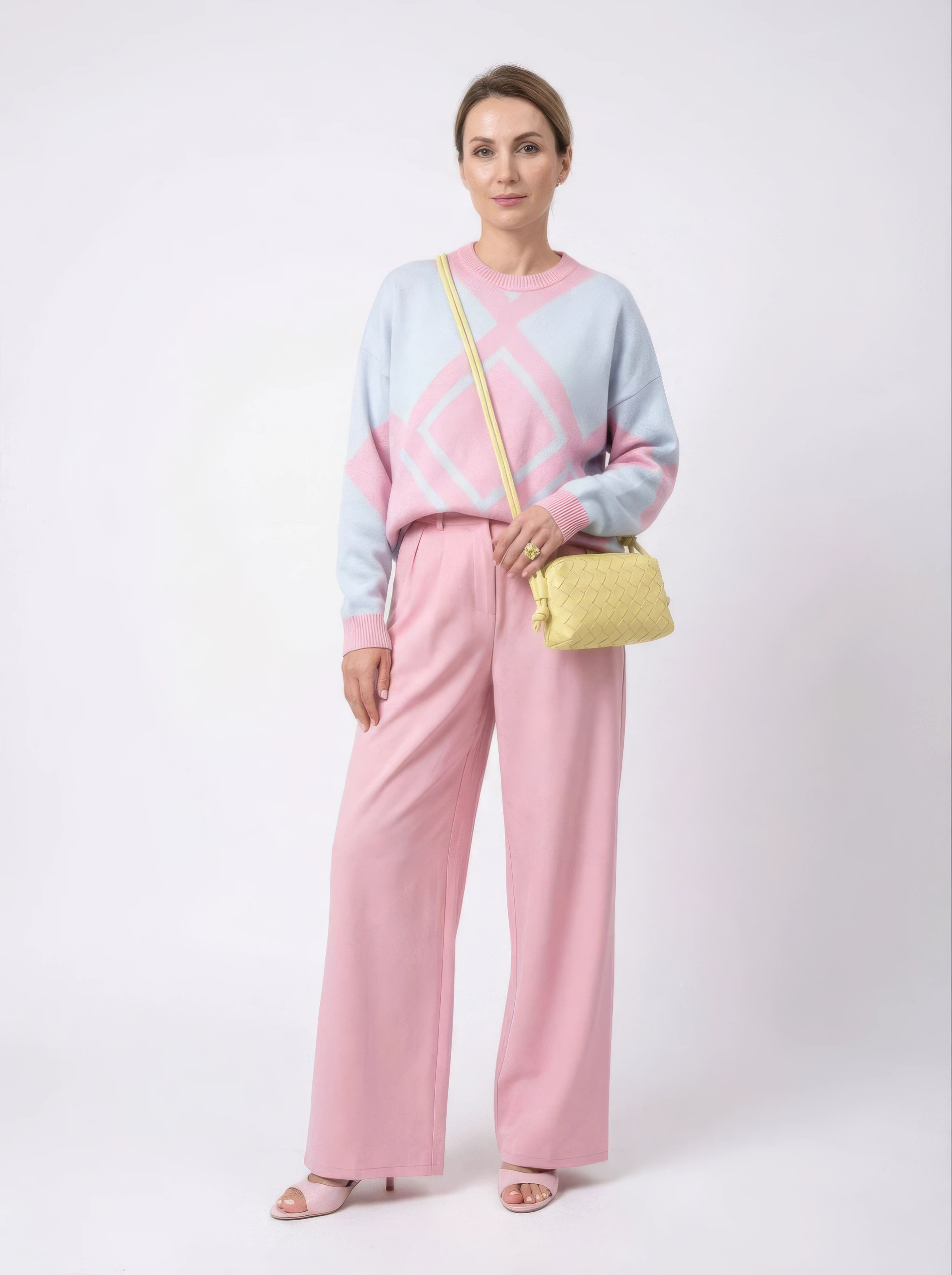 Джемпер свободный со спущенным плечом