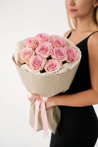 Букет- комплимент из розовых роз