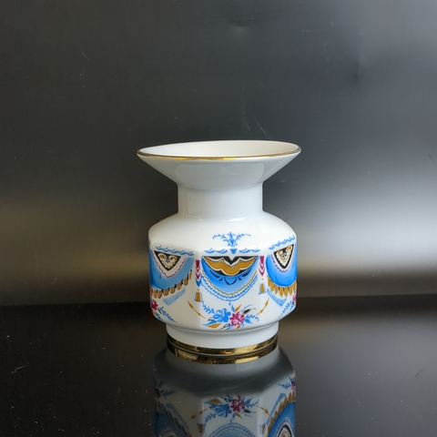 Подсвечник фарфоровый из сервиза ЛФЗ "Летний театр", роспись, деколь, винтаж СССР 1990-е гг.