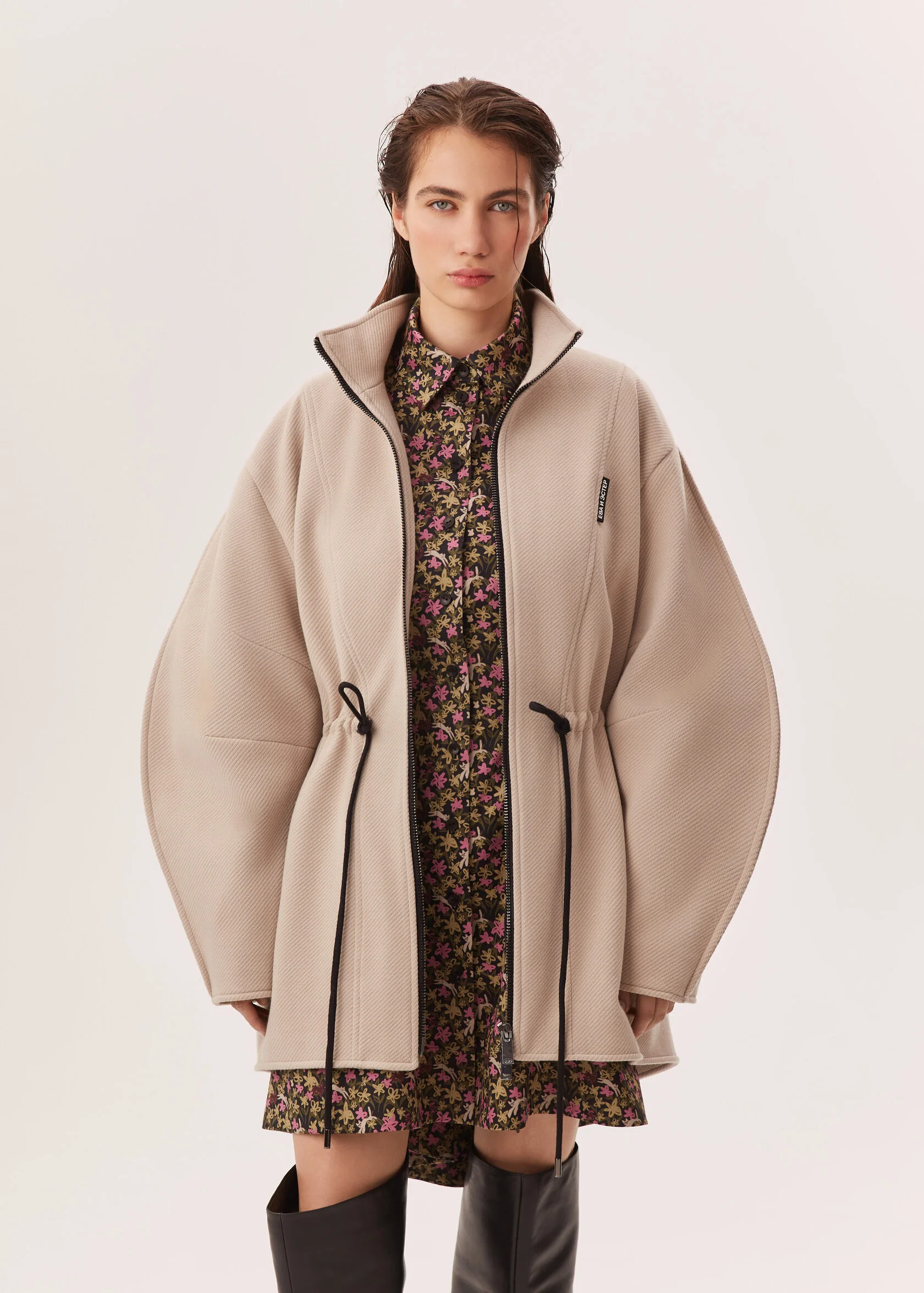 Парка MAGIC FLOWERS бежевого цвета