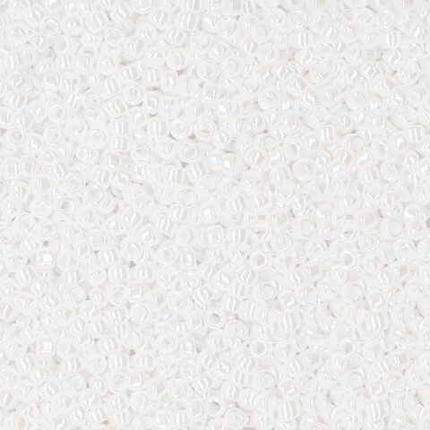 Японский бисер TOHO Round 15/0 (№121), жемчужный глянцевый