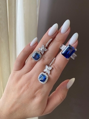 75461- Кольцо крупное из серебра с сапфировым кварцем и багетными куб.циркониями