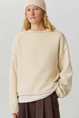 Рыбацкий свитер из шерсти молочного цвета