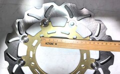 Диск тормозной передний золотой на SUZUKI GLADIUS /ABS 650 09-14, SV ABS / SV S ABS 650 07-21