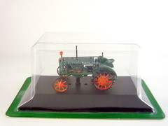 Tractor Universal VTZ 1934 1:43 Hachette #4 test edition