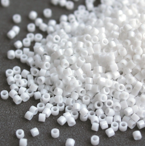 DB-0200 Бисер цилиндрический Миюки делика 11/0 /Miyuki delica 11/0 Opaque Chalk White