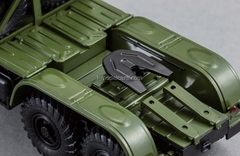 ZIL-157KV road tractor DIP 1:43