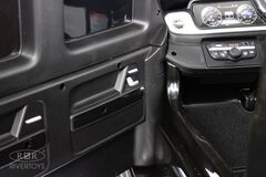 Mercedes-Benz Y777YY 4WD 24V (ЛИЦЕНЗИОННАЯ МОДЕЛЬ) (Полноприводный, двухместный)