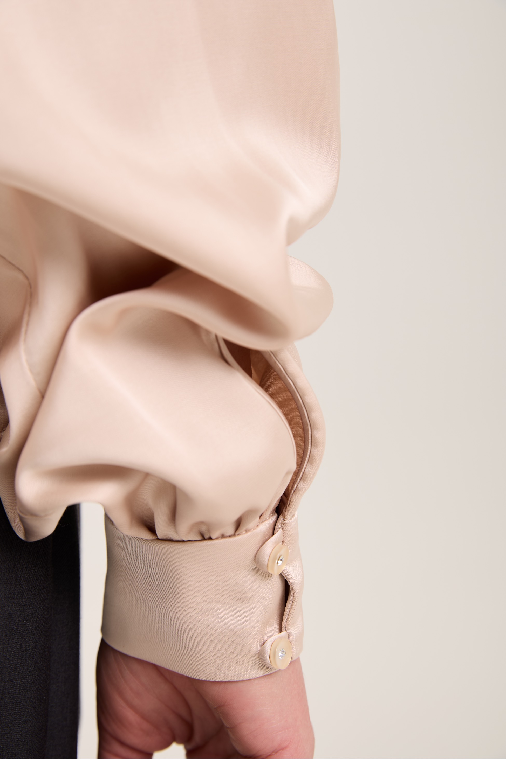 Блузка со спущенным плечом, сливочный