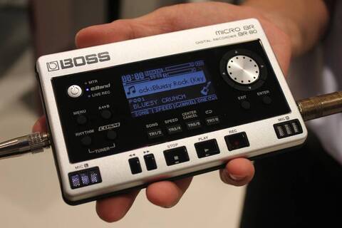 BOSS BR-80 цифровая портостудия для гитаристов