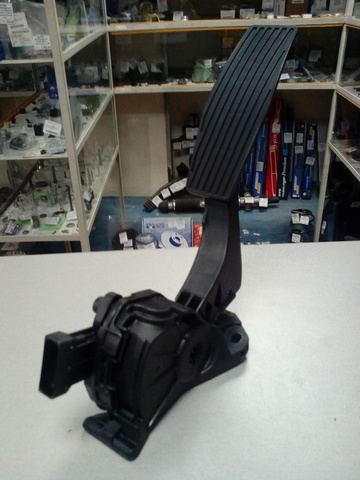 ПЕДАЛЬ ГАЗА В СБОРЕ CRUZE ( С ДАТЧИКОМ) GM