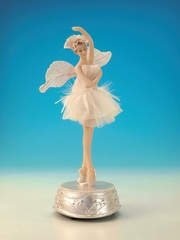 Музыкальная шкатулка 10х23см Musicbox Ballerina with wings