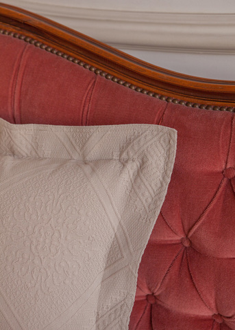 Наволочка декоративная 47х47 Luxberry Alice бежевый