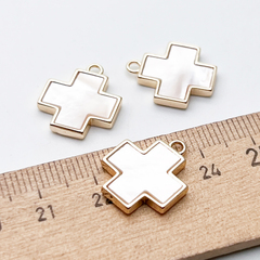 Подвеска Крест, цвет золото, перламутр, размер 17*15 мм, цена за 1 шт