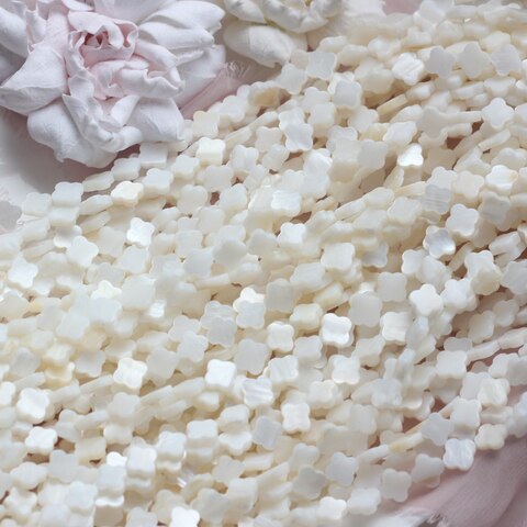 Перламутр натуральный молочный, Клевер, 10 мм, ПР088