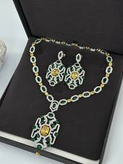 30430-komplekt-ukrashenij-kole-sergi-v-stile-bvlgary-s-zelenymi-i-zheltymi-kamnyami