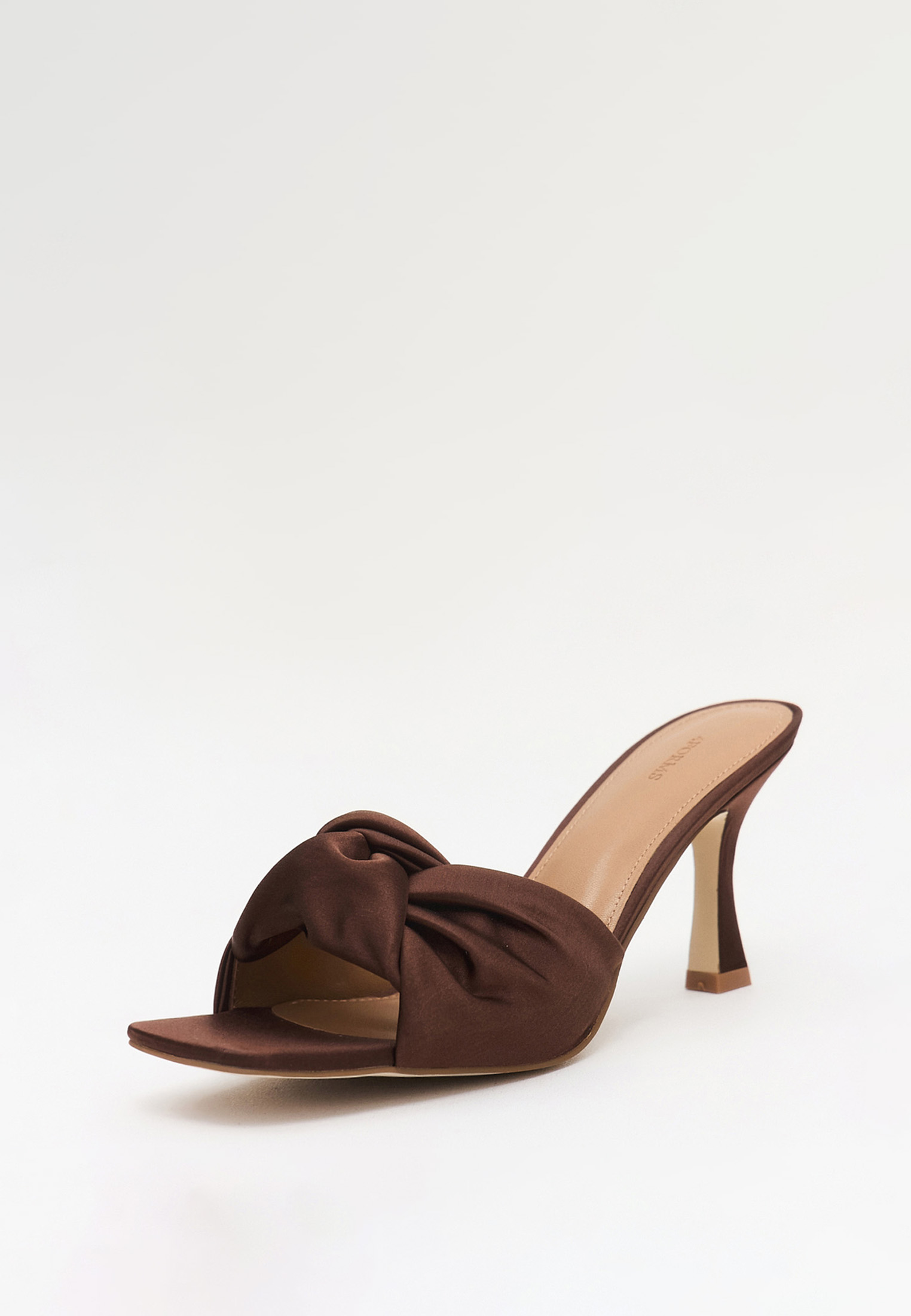 Мюли из сатина на каблуке, коричневый